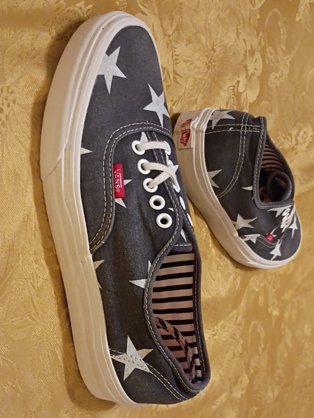 VANS  Star Print Lace-Up Sneakers - Blue & White Women's 9.0 Men's 7.5